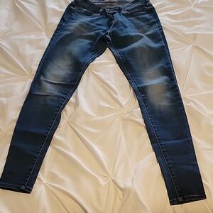 Buckle Women's Blue Jeans